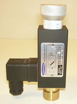 Picture of 1/4NPT 300-2000 PSI PRESS SWITCH