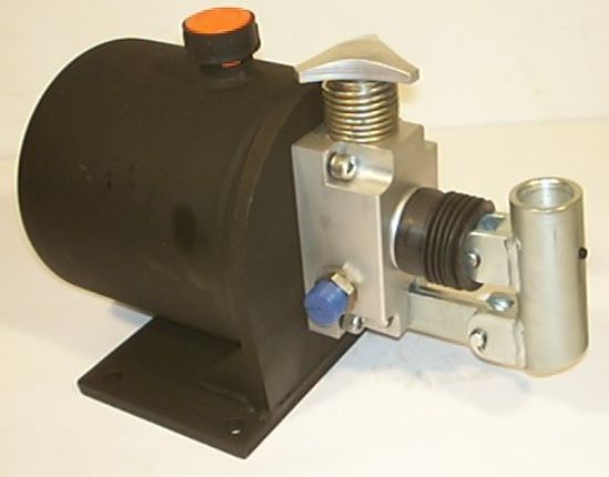 Picture of SA HAND PUMP 25cc/STROKE 2 LTR **