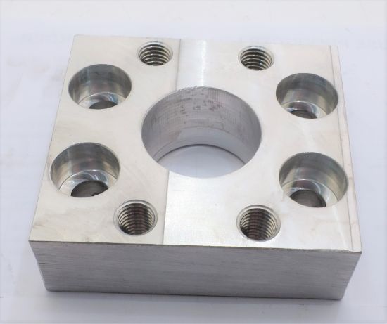 Picture of 1.1/2 TO 1.1/2 SAE FLAN ADAPTOR