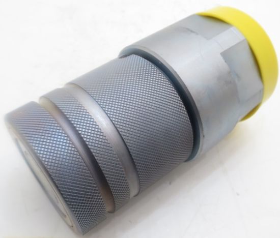 Picture of 1.1/4 BSP FLAT FACE QRC FEMALE**