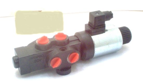 Picture of 1/2 BSP 24V  6 PORT DOUBLE DIVERTER