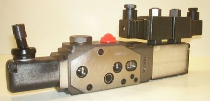 Picture of V5-60 SB SOL SEC'N MANIFOLD PORTS