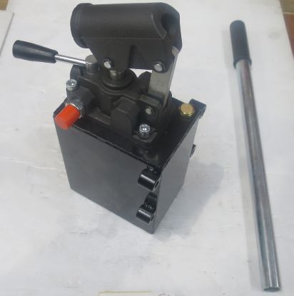 Picture of DA HAND PUMP 25cc/STROKE 2 LTR **